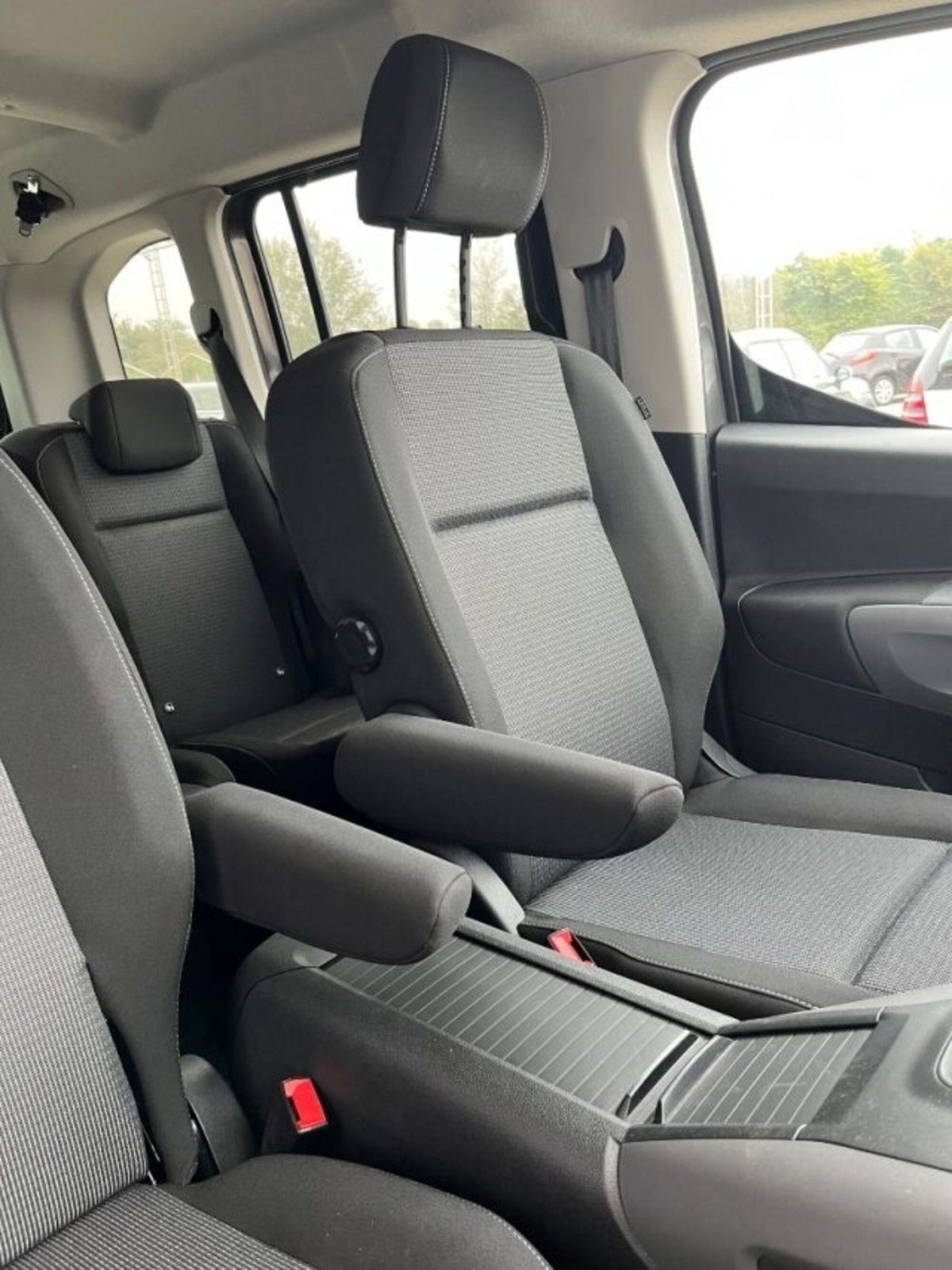 Toyota Proace City Verso City Verso 1.5D 100 CV S&S Short D Executive (7)
