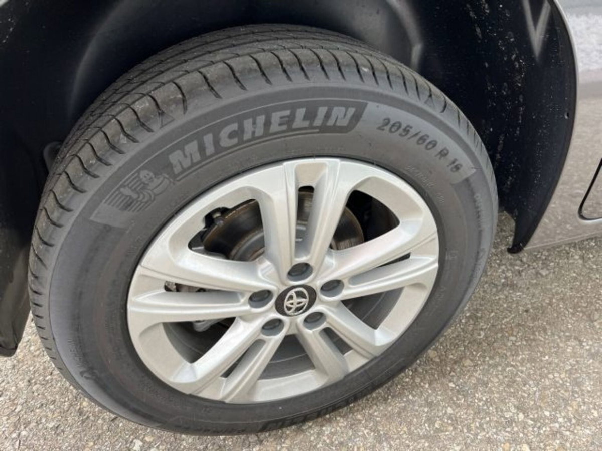 Toyota Proace City Verso City Verso 1.5D 100 CV S&S Short D Executive (8)