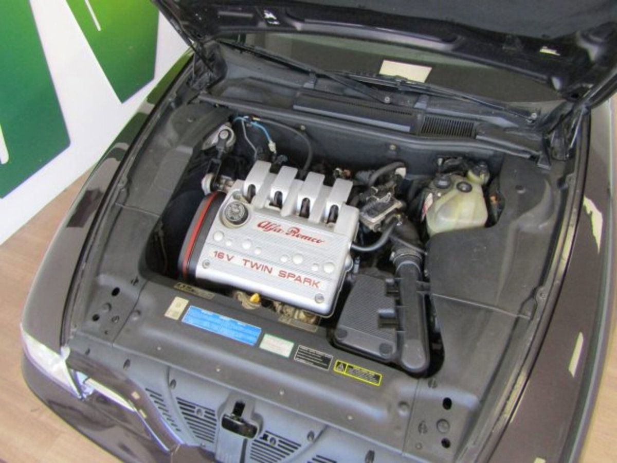 Alfa Romeo 166 2.0i 16V Twin Spark cat (15)
