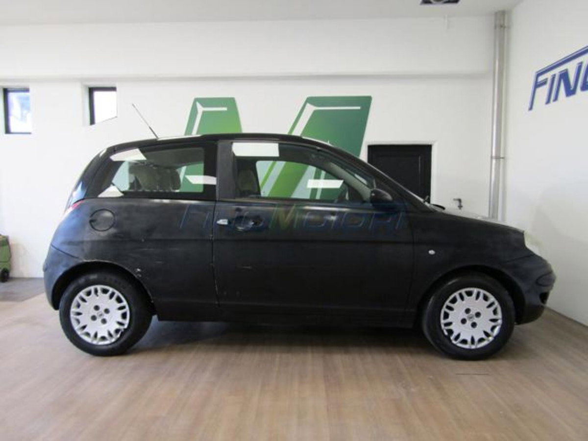 Lancia Ypsilon 1.2 (10)