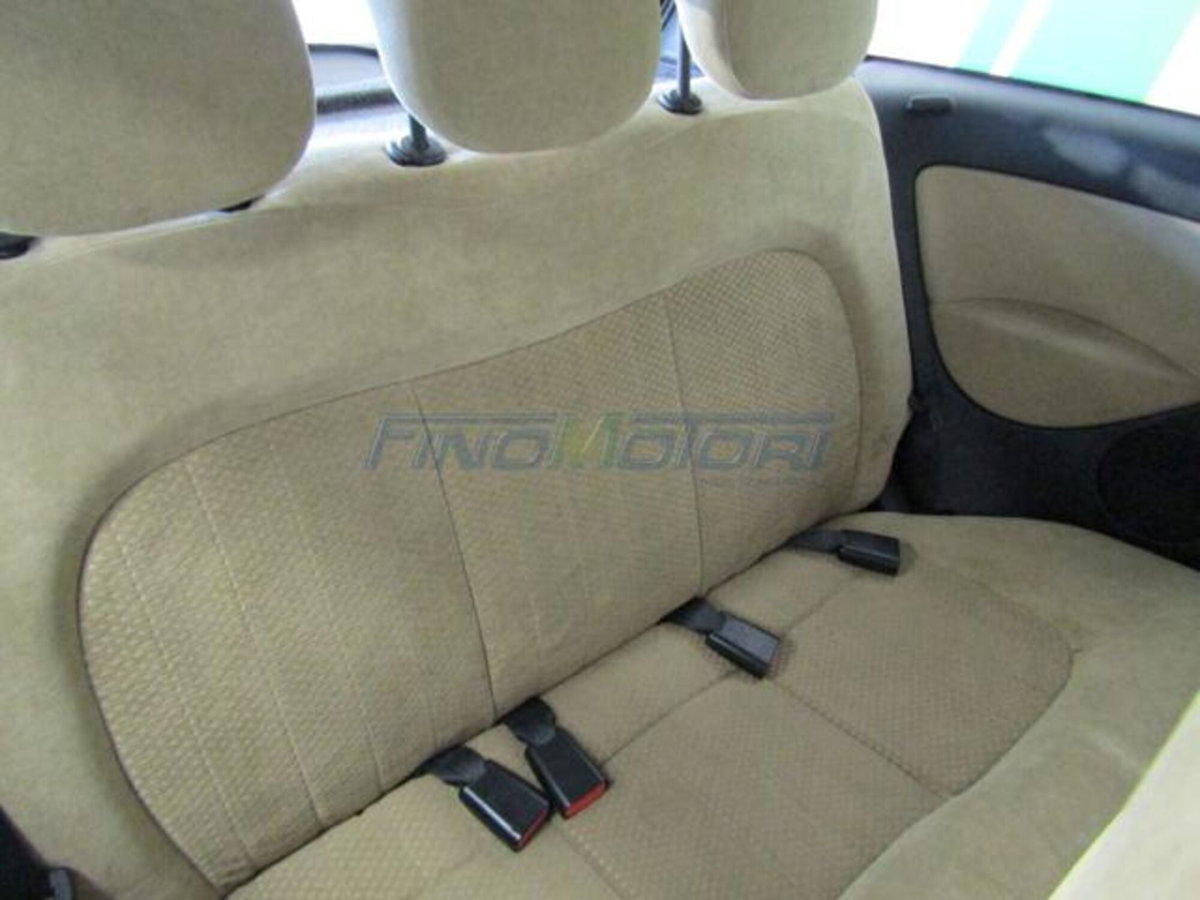 Lancia Ypsilon 1.2 (9)