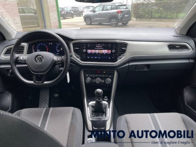 Volkswagen T-Roc 1.5 tsi Style (8)