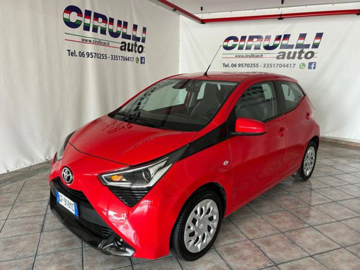 Toyota Aygo Connect 1.0 VVT-i 72 CV 5 porte x-you MMT (2)