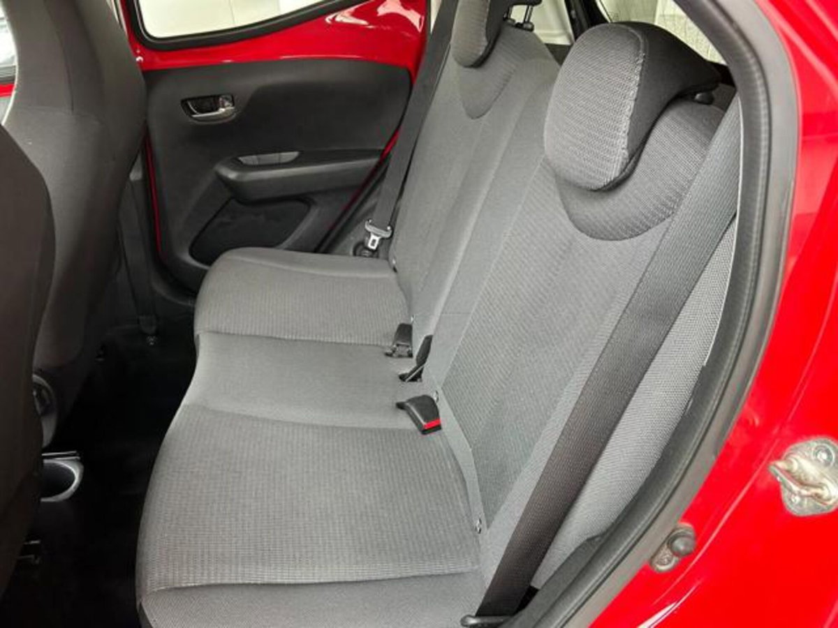 Toyota Aygo Connect 1.0 VVT-i 72 CV 5 porte x-you MMT (6)