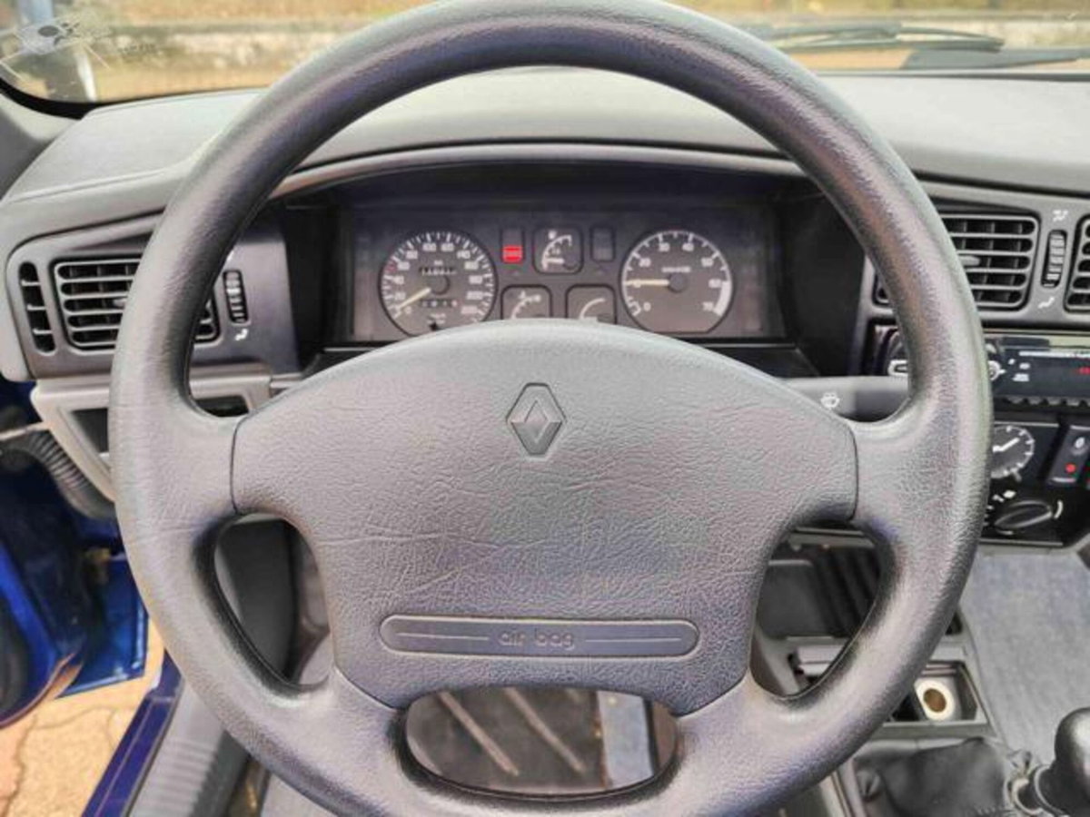Renault 19 Cabrio 1.8 SPI cat (18)