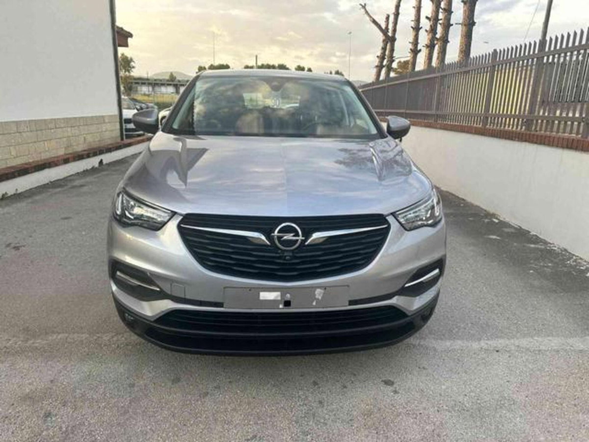 Opel Grandland 1.5 diesel Ecotec aut. Business Elegance (9)