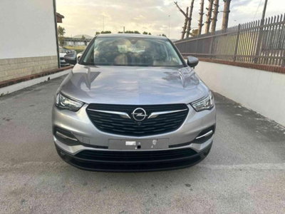 Opel Grandland 1.5 diesel Ecotec aut. Business Elegance (9)