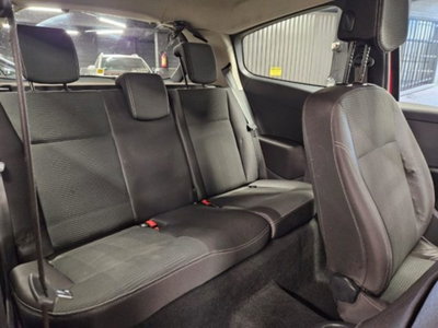 Renault Clio 1.2 16V 3 porte (10)