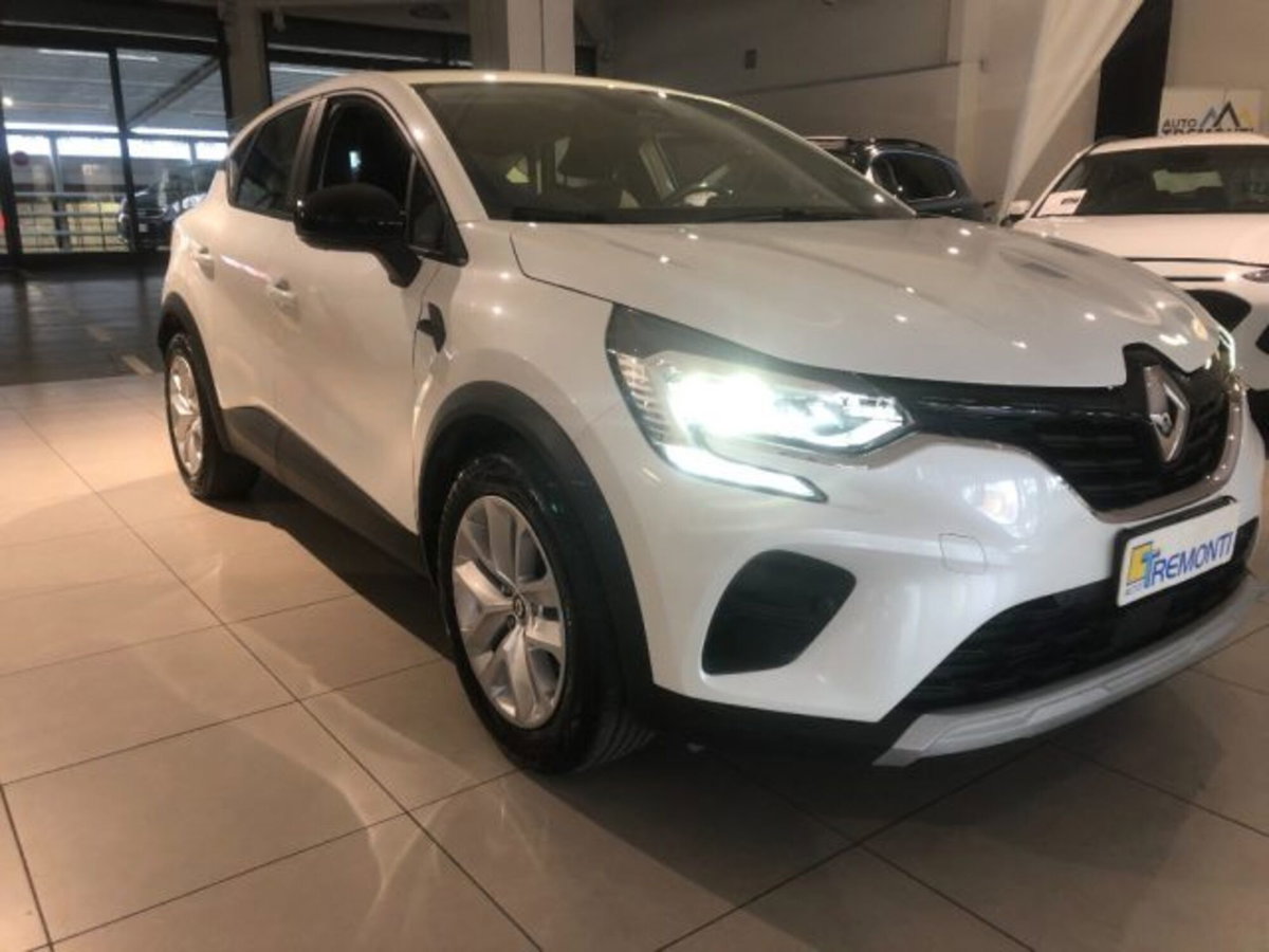 Renault Captur Full Hybrid E-Tech 145 CV Initiale Paris (2)