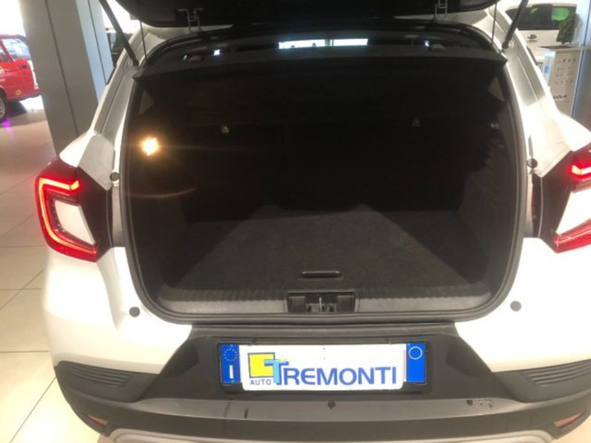 Renault Captur Full Hybrid E-Tech 145 CV Initiale Paris (8)