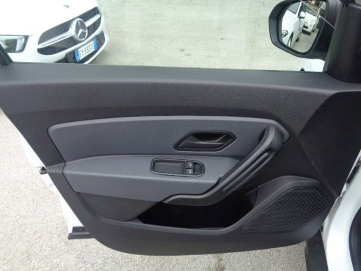 Dacia Duster 1.5 Blue dCi 8V 115 CV 4x4 Essential (3)