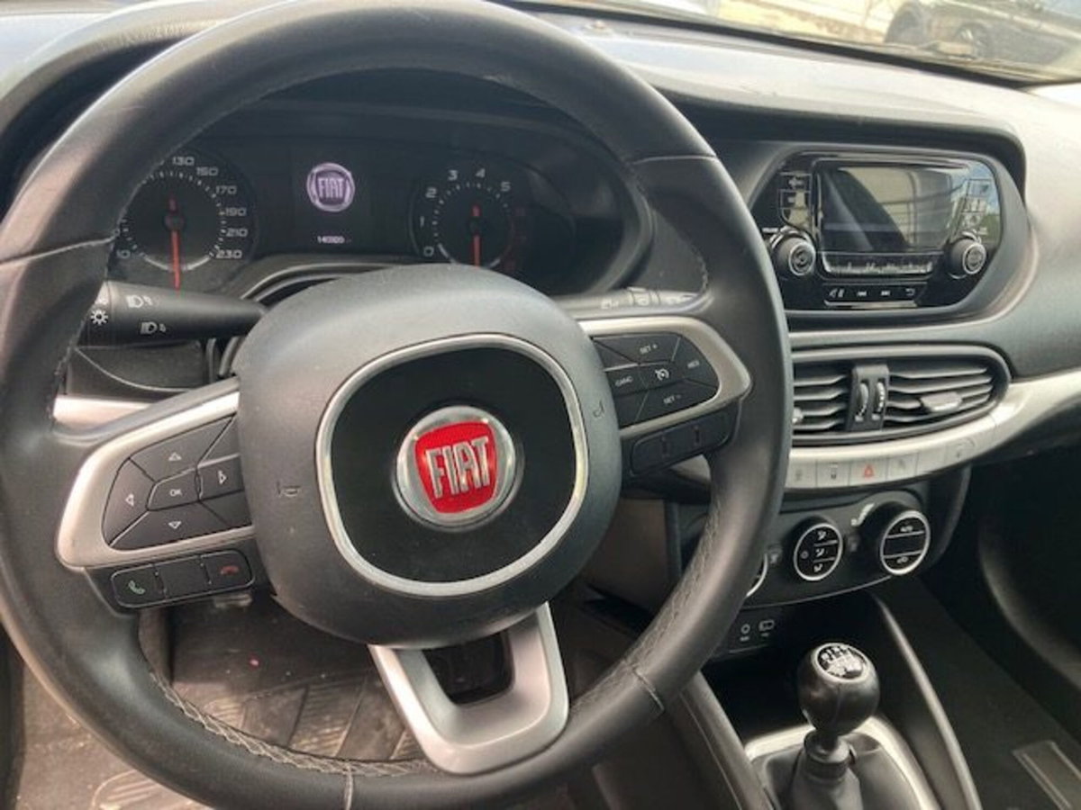 Fiat Tipo Station Wagon Tipo 1.4 T-Jet 120CV GPL SW Easy (8)