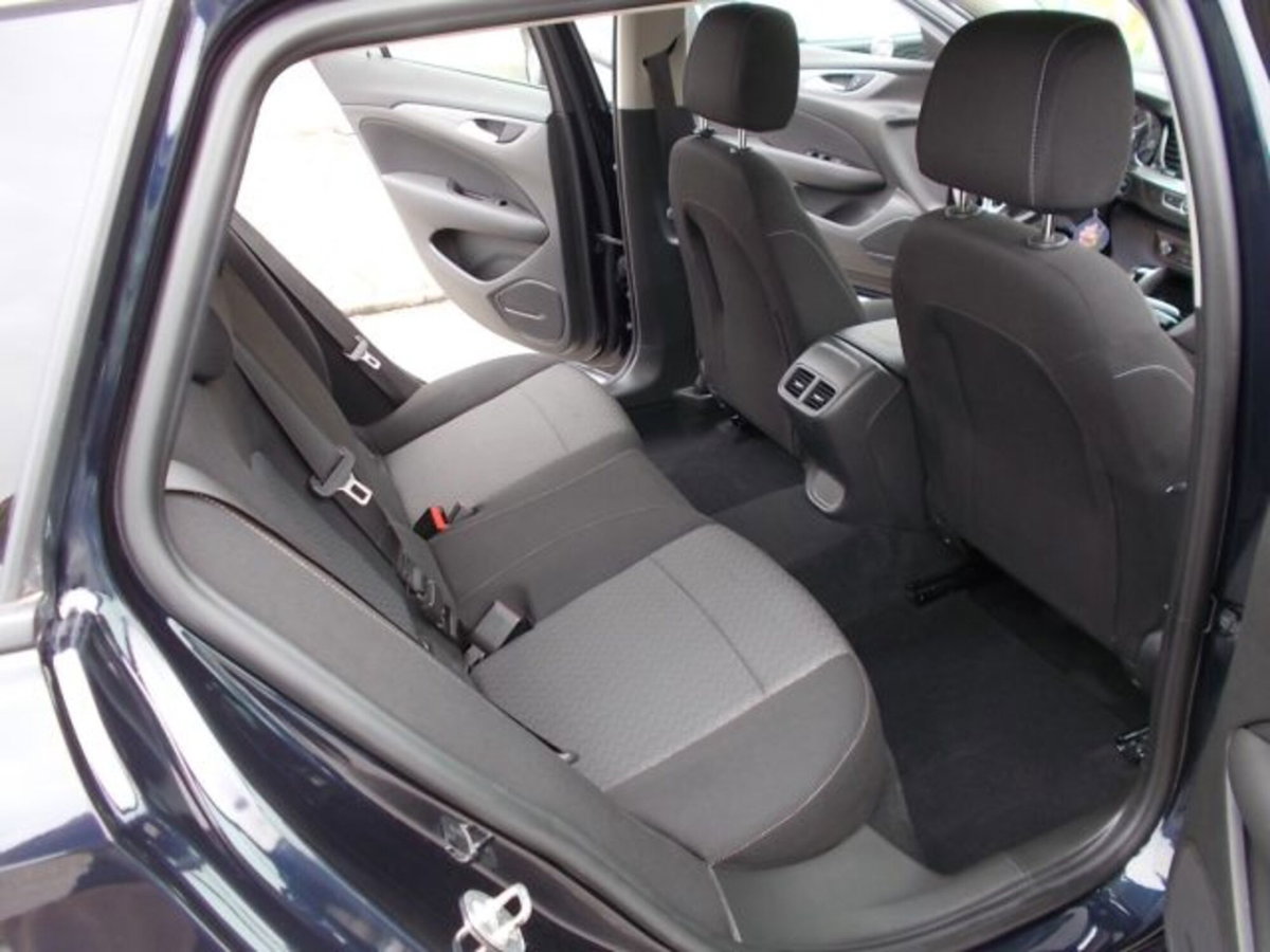 Opel Insignia Station Wagon 2.0 CDTI S&S aut. Sports Business (10)