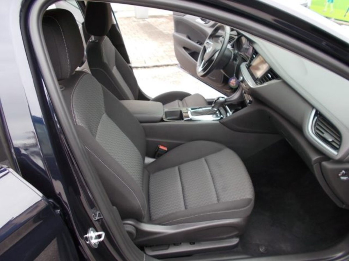 Opel Insignia Station Wagon 2.0 CDTI S&S aut. Sports Business (11)
