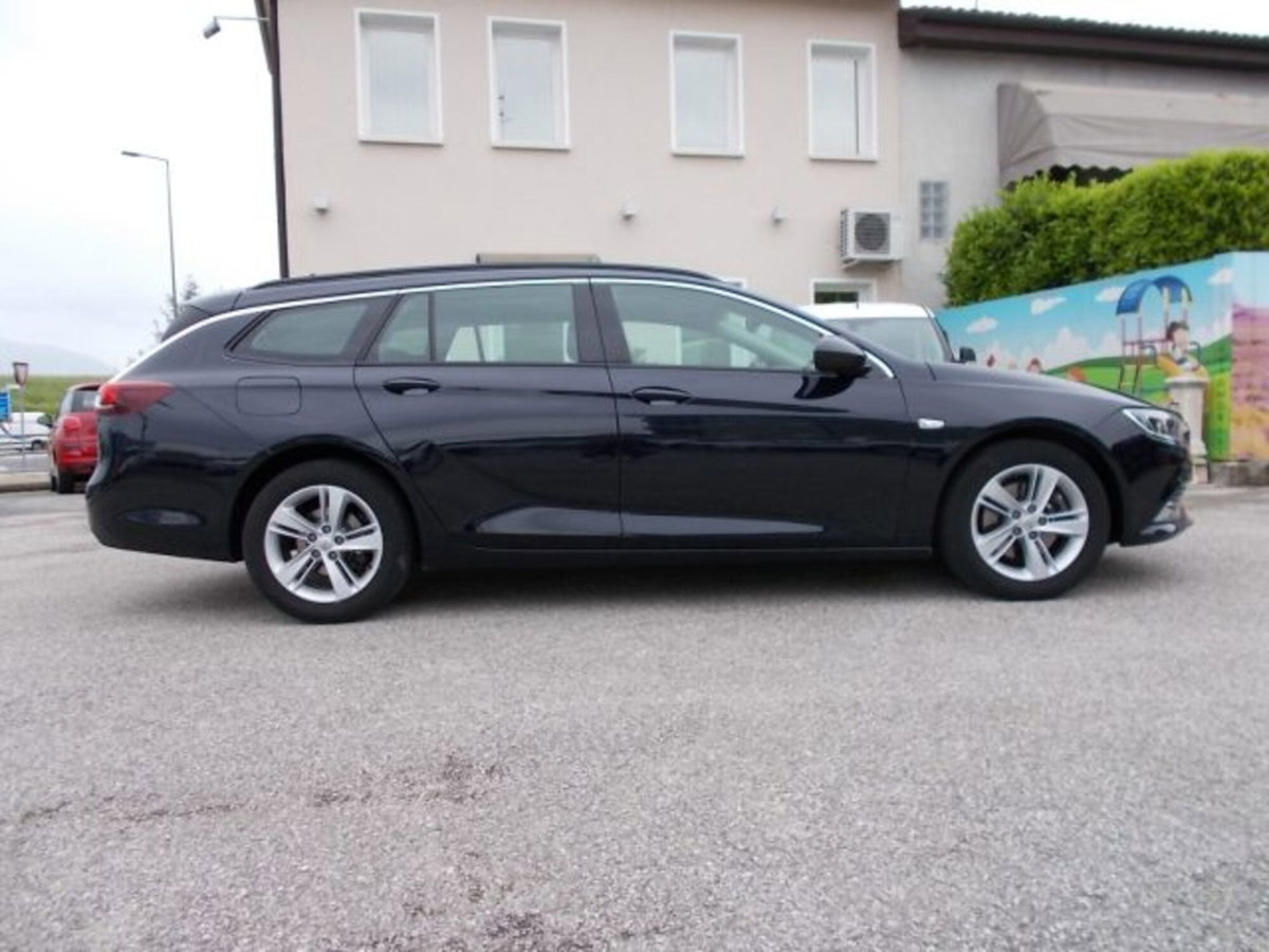 Opel Insignia Station Wagon 2.0 CDTI S&S aut. Sports Business (5)