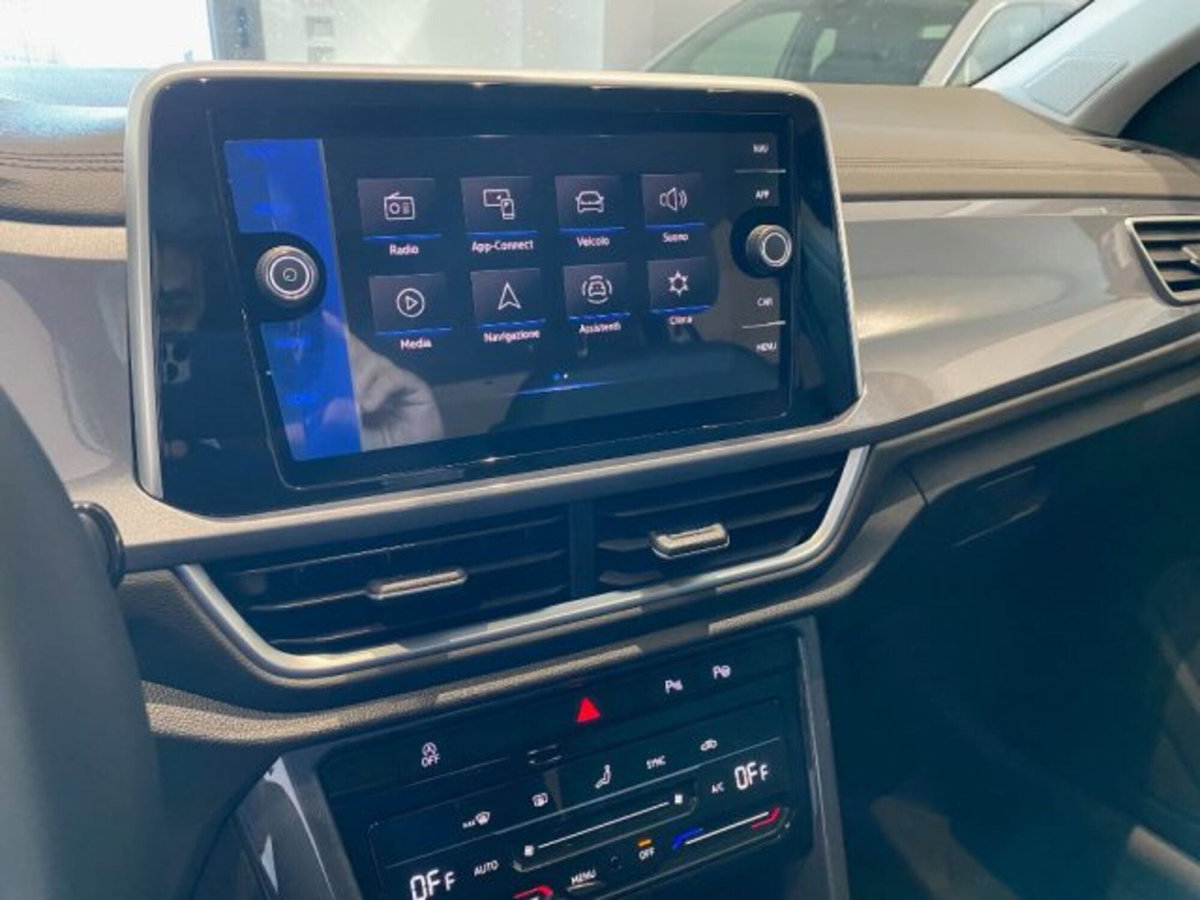Volkswagen T-Roc 1.0 TSI Style (10)