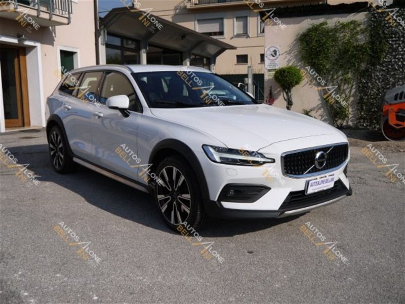 Volvo V60 Cross Country B4 (d) AWD Geartronic Business Pro Line usato