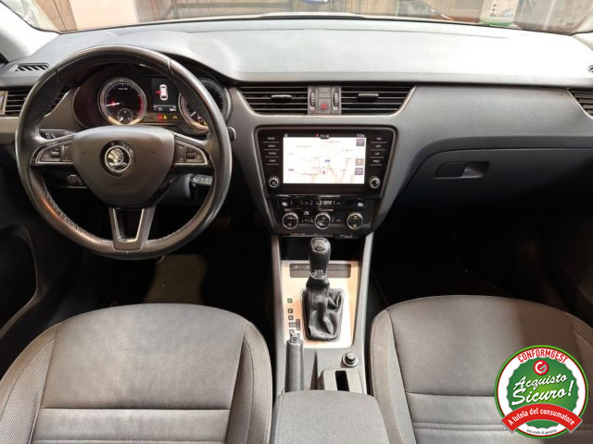Skoda Octavia Station Wagon 1.5 G-TEC DSG Wagon Executive (14)
