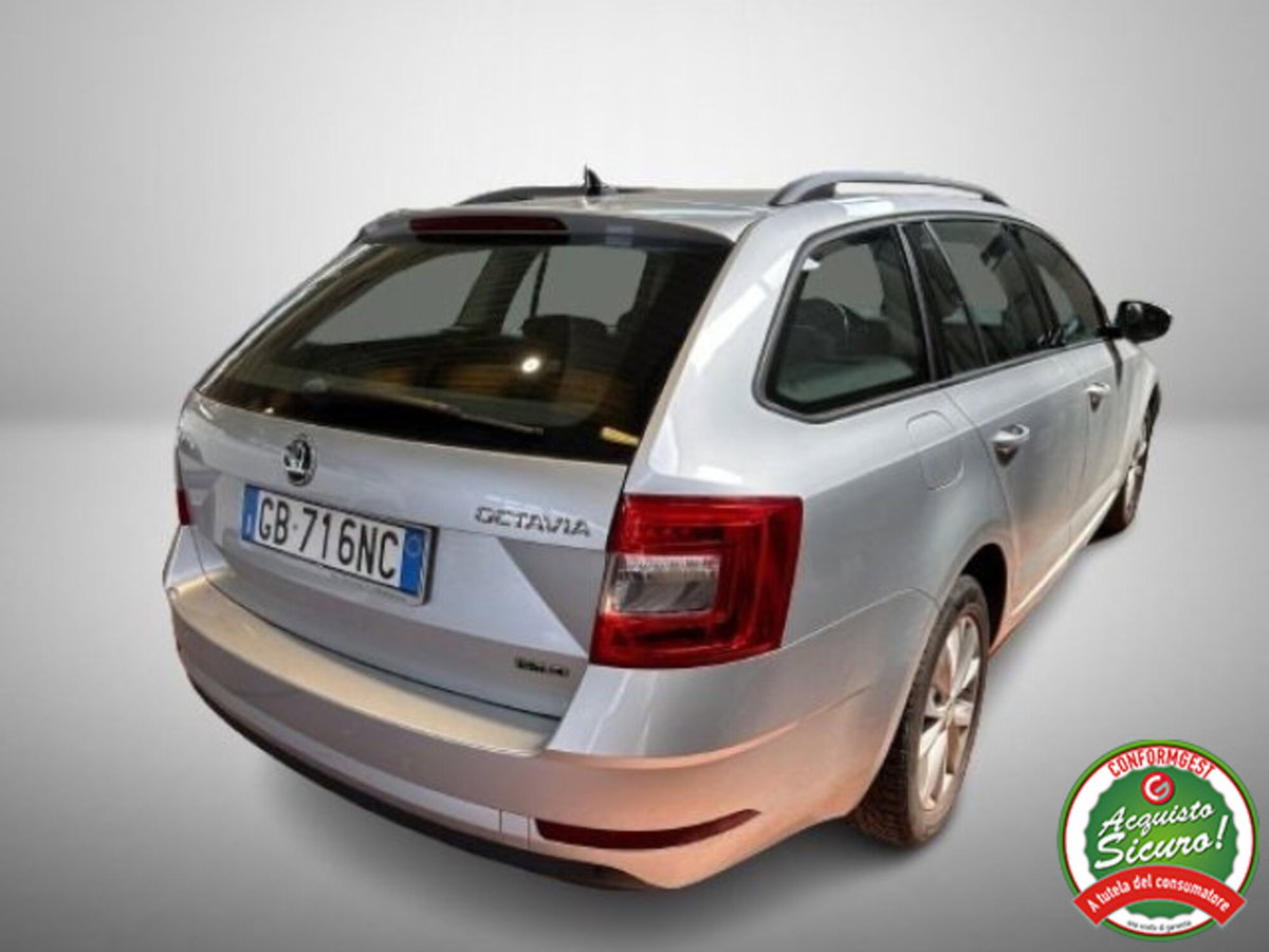 Skoda Octavia Station Wagon 1.5 G-TEC DSG Wagon Executive (6)