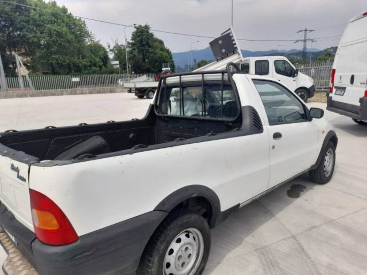 Fiat Strada 75 cat Pick-up (3)