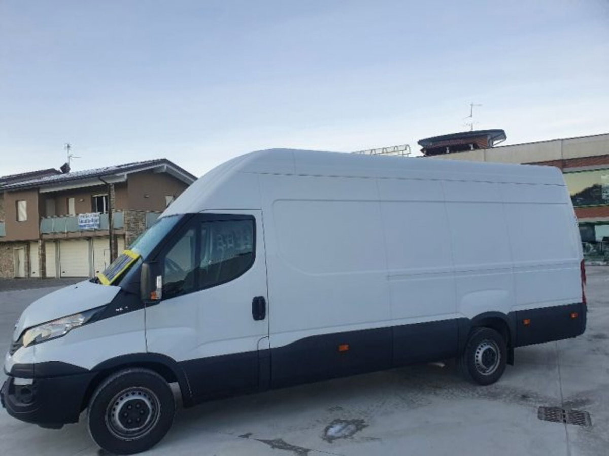 Iveco Daily Furgone 35S14V 2.3 HPT PC-TN Furgone