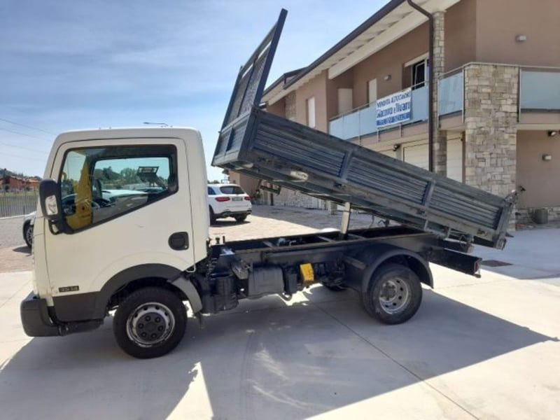 Nissan Cabstar 35.14 2.5 TDI 136CV PM-RG Cabinato