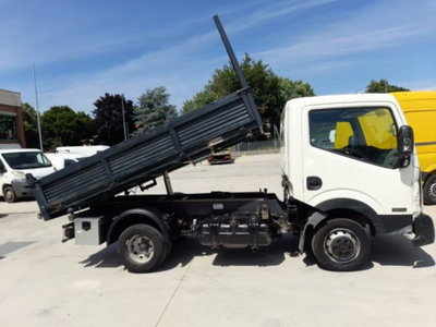 Nissan Cabstar 35.14 2.5 TDI 136CV PM-DC-RG Cabinato (3)