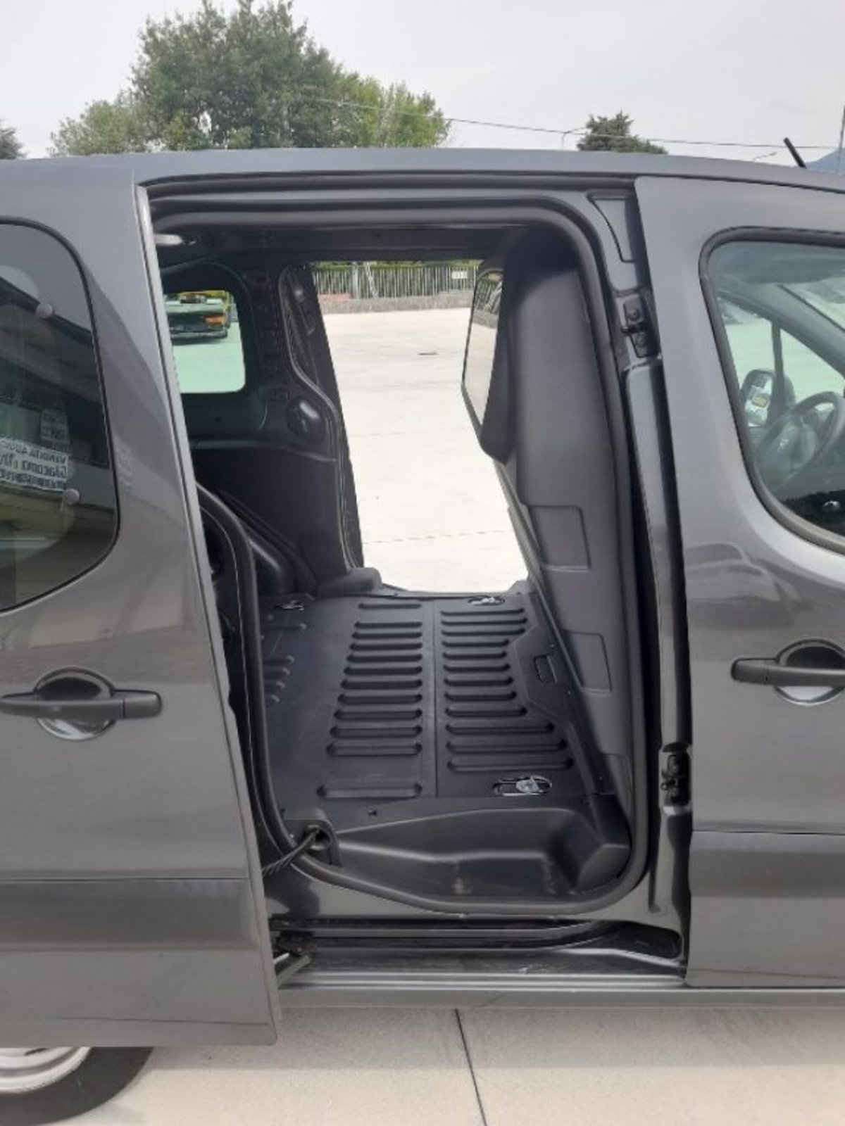 Citroen Berlingo Multispace BlueHDi 120 S&S Feel (5)