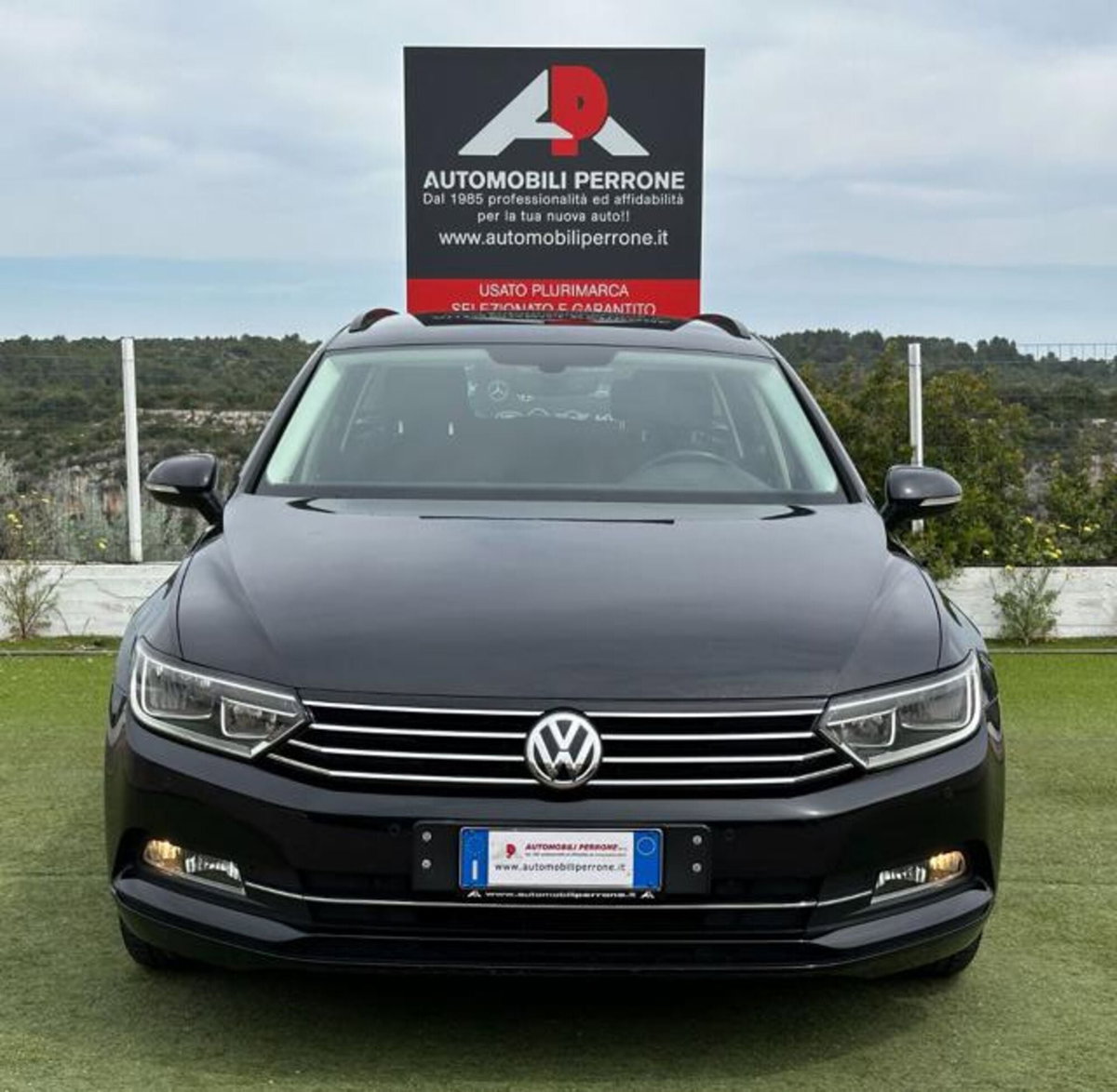 Volkswagen Passat Variant 1.6 TDI SCR DSG Business BMT (2)