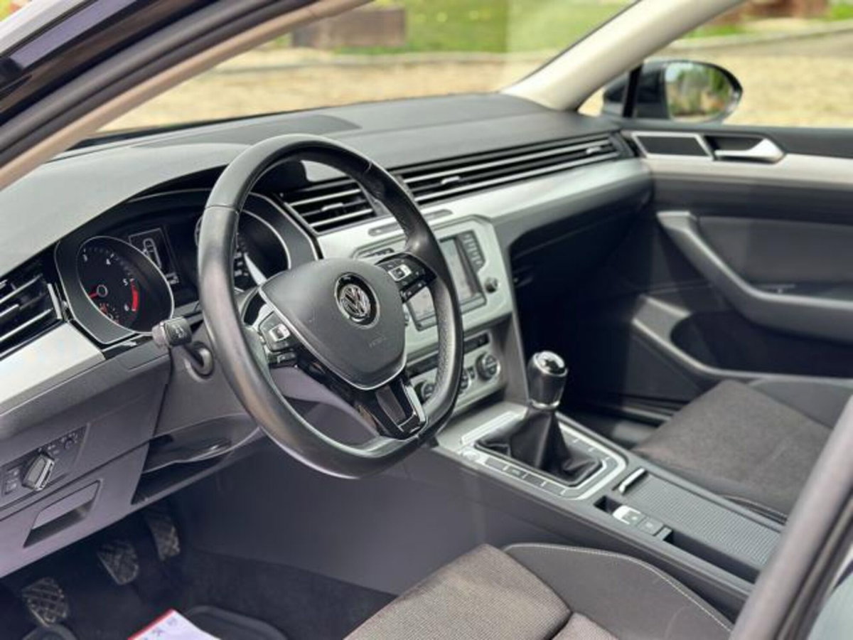 Volkswagen Passat Variant 1.6 TDI SCR DSG Business BMT (5)