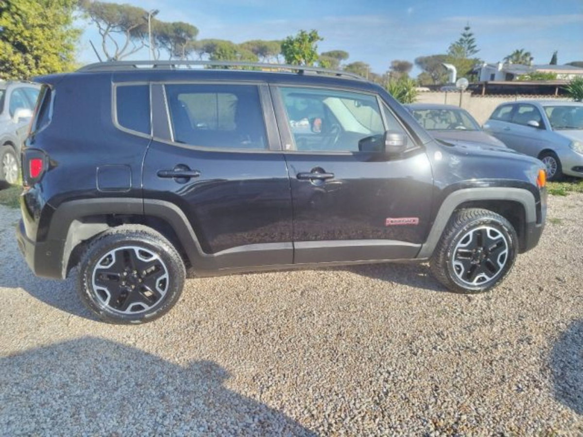 Jeep Renegade 2.0 Mjt 170CV 4WD Active Drive Low Trailhawk (3)