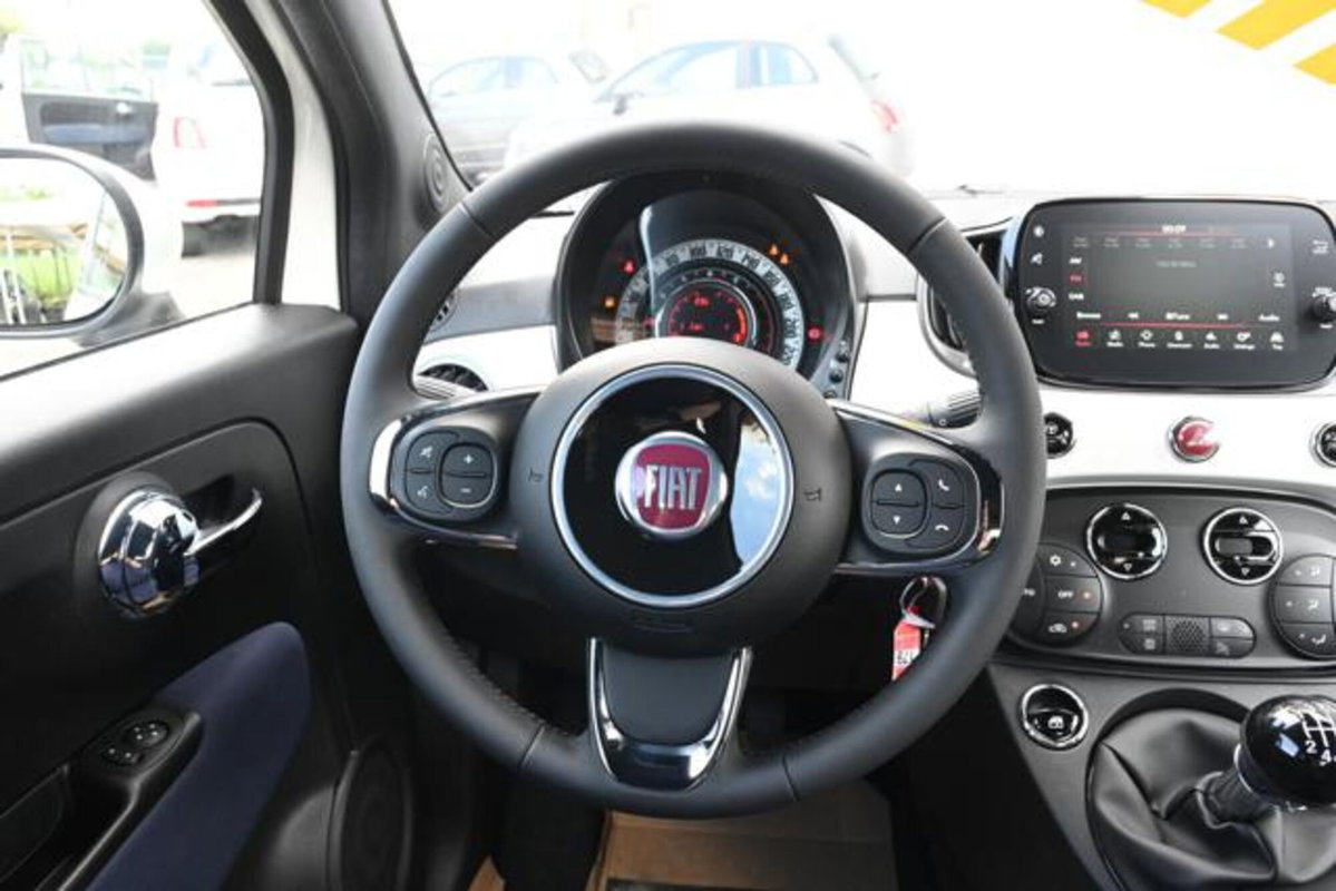 Fiat 500 1.0 Hybrid Club (16)