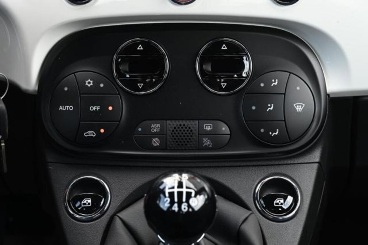 Fiat 500 1.0 Hybrid Club (19)