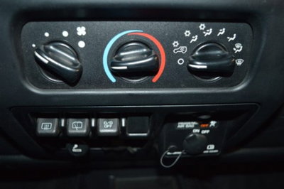 Jeep Wrangler 4.0 cat Sport auto 65th Anniversary (14)