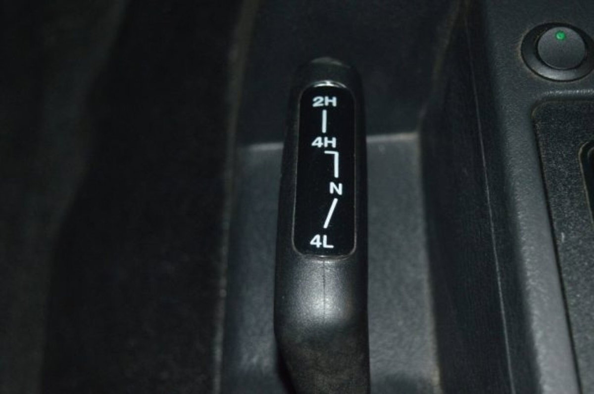 Jeep Wrangler 4.0 cat Sport auto 65th Anniversary (16)