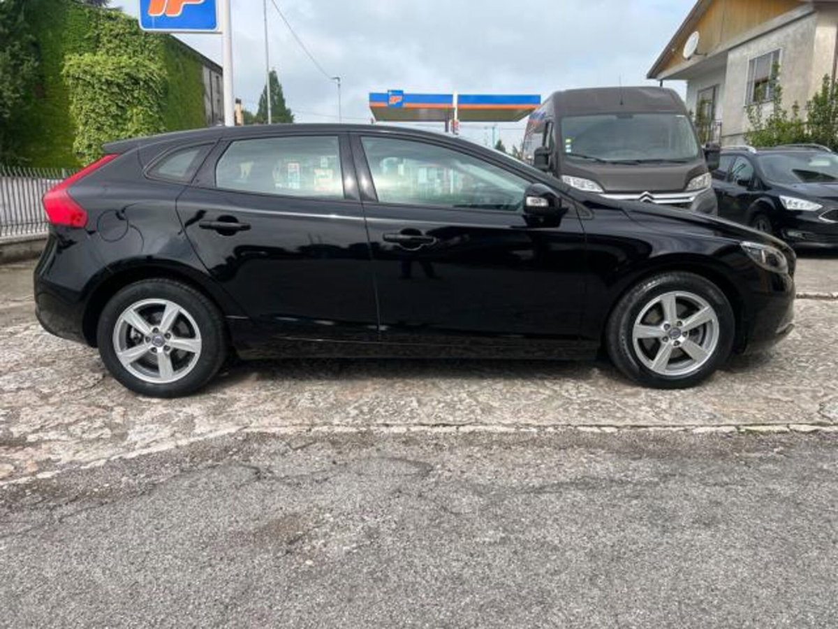 Volvo V40 D2 (12)