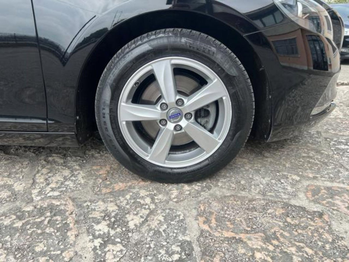 Volvo V40 D2 (13)