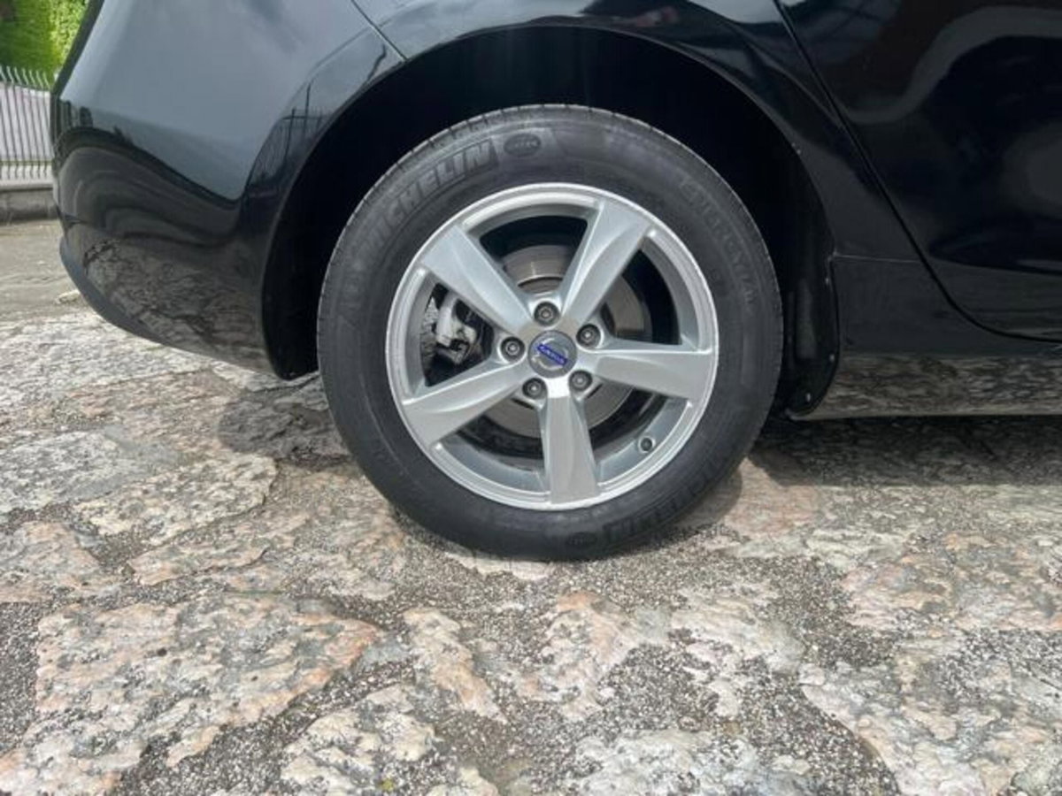 Volvo V40 D2 (14)