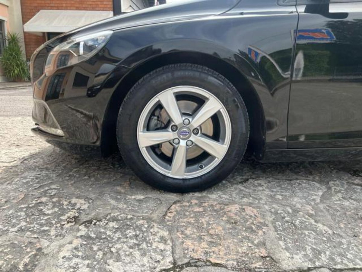 Volvo V40 D2 (15)