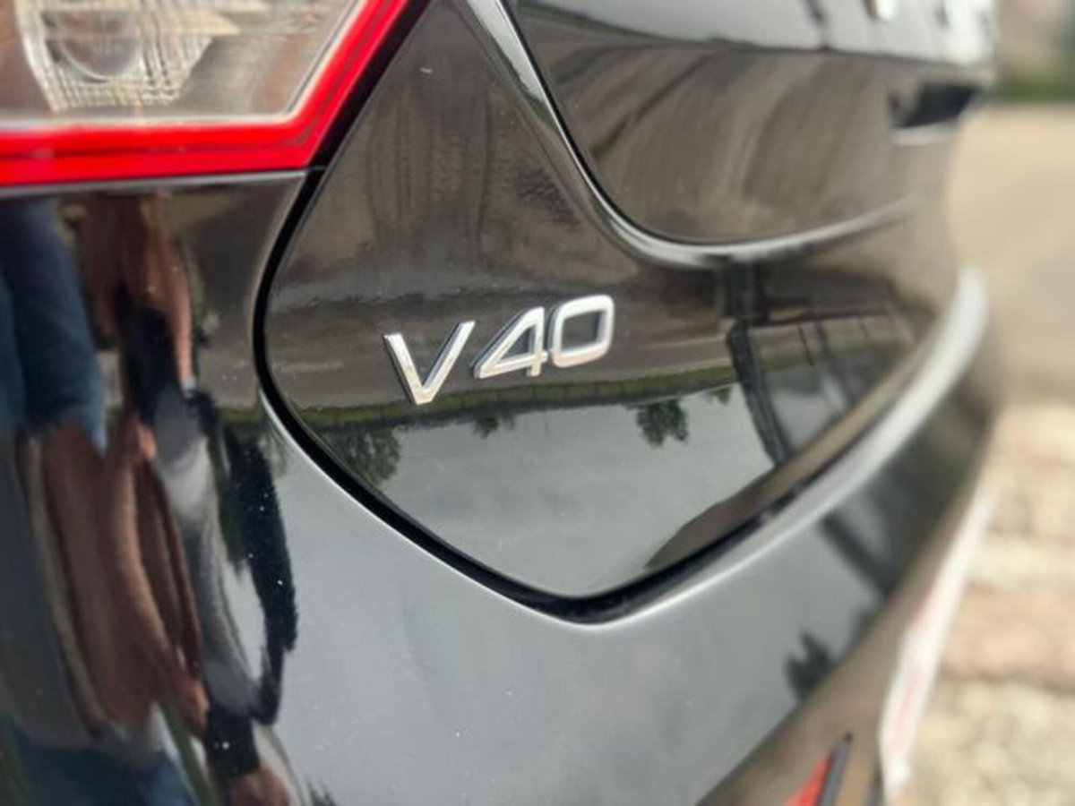 Volvo V40 D2 (18)
