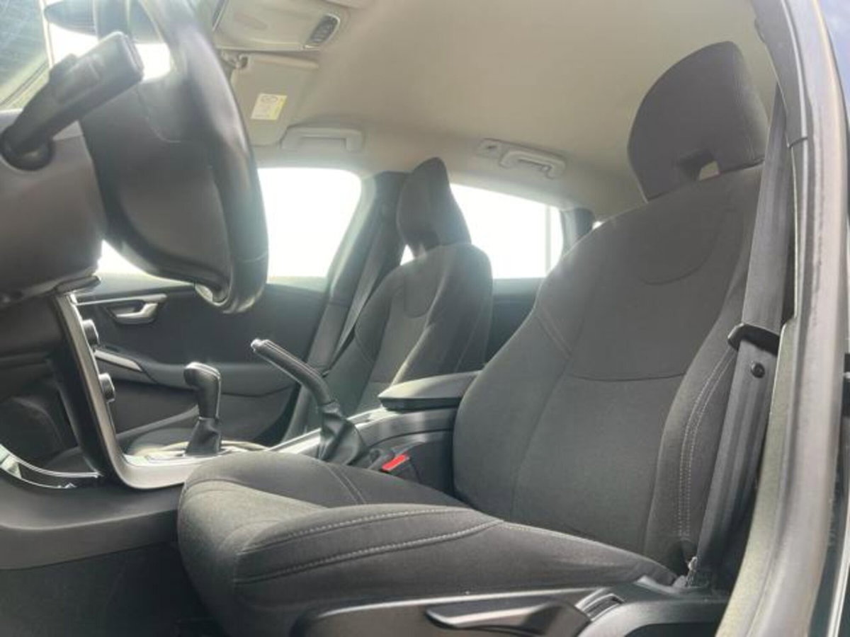 Volvo V40 D2 (20)
