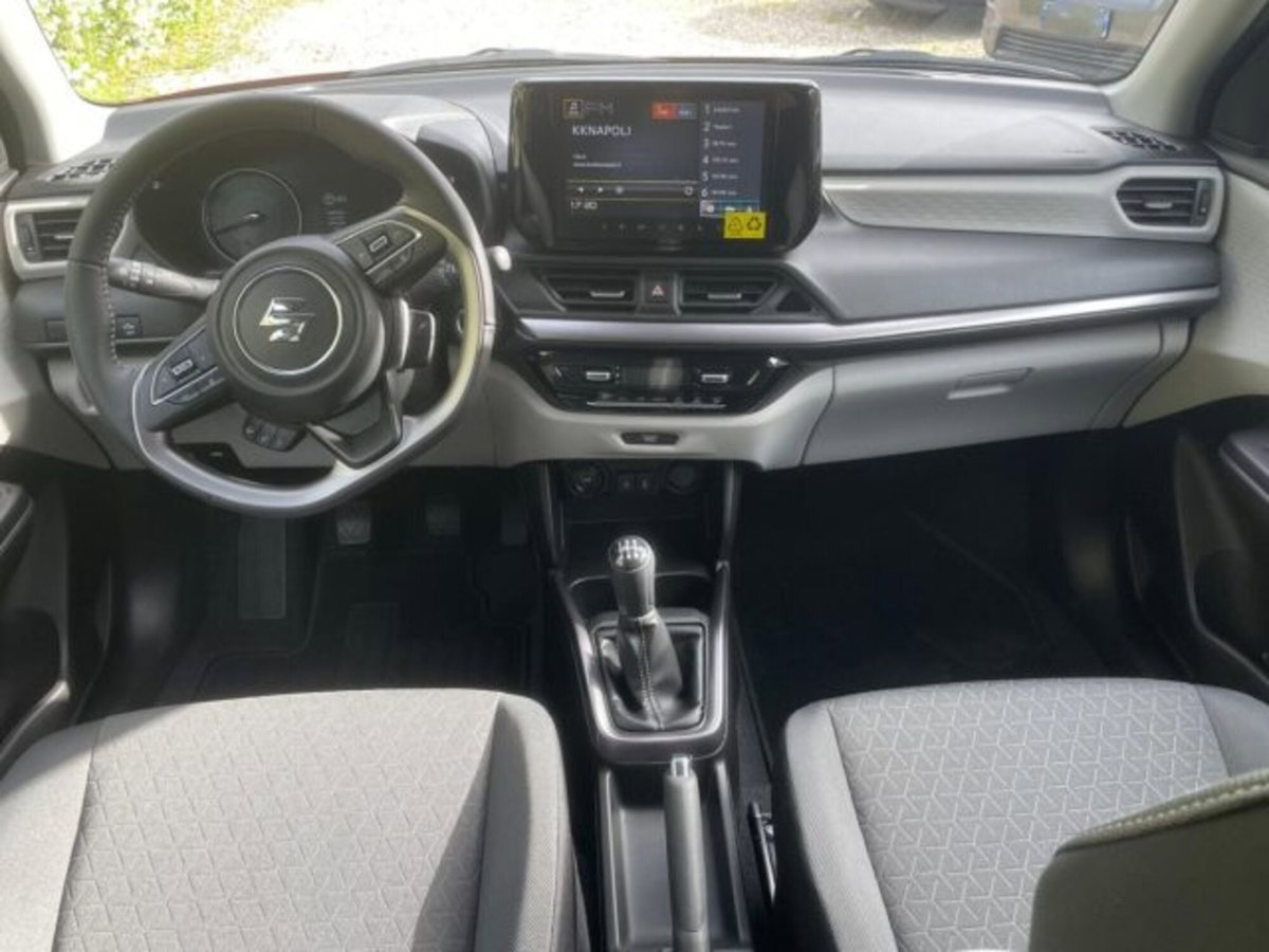 Suzuki Swift 1.2h Top 2wd (16)