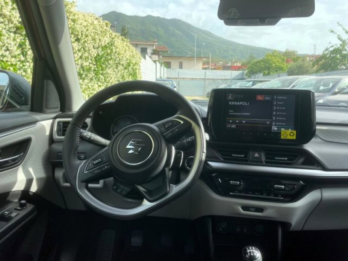 Suzuki Swift 1.2h Top 2wd (18)