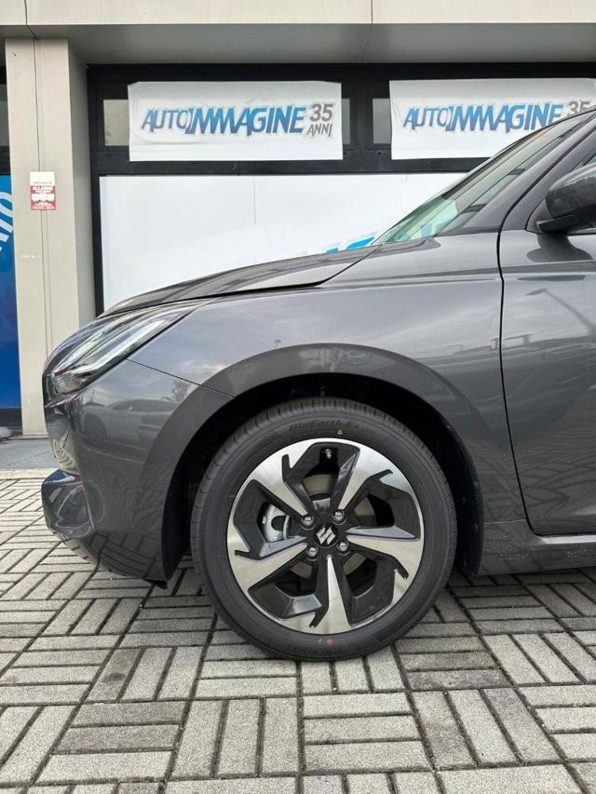 Suzuki Swift 1.2h Top 2wd (10)