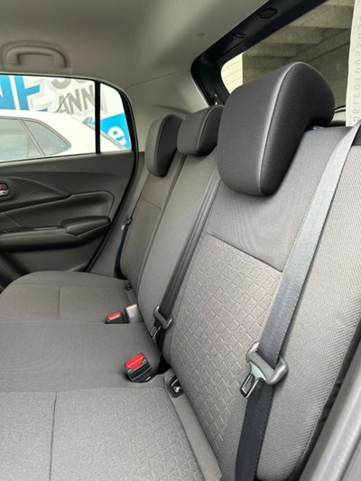 Suzuki Swift 1.2h Top 2wd (18)
