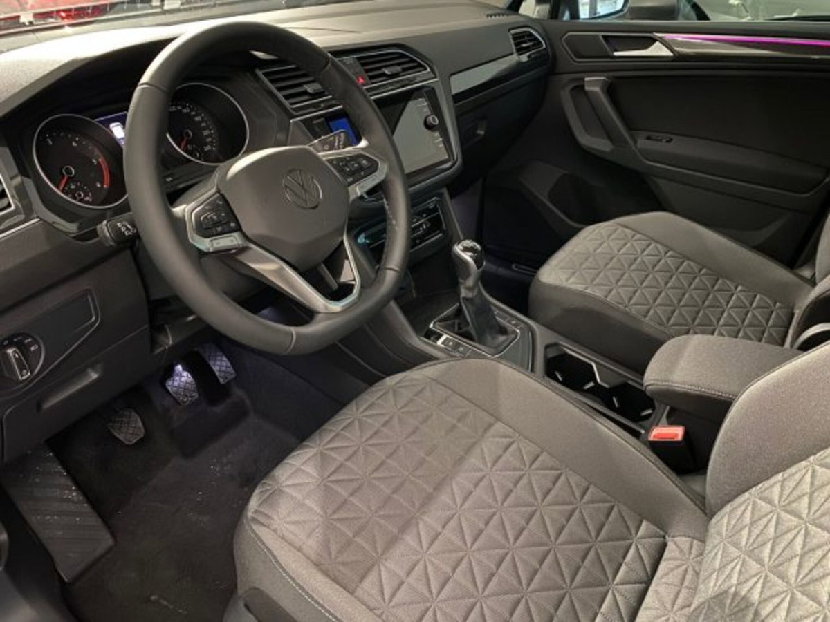 Volkswagen Tiguan 2.0 TDI SCR Life (8)