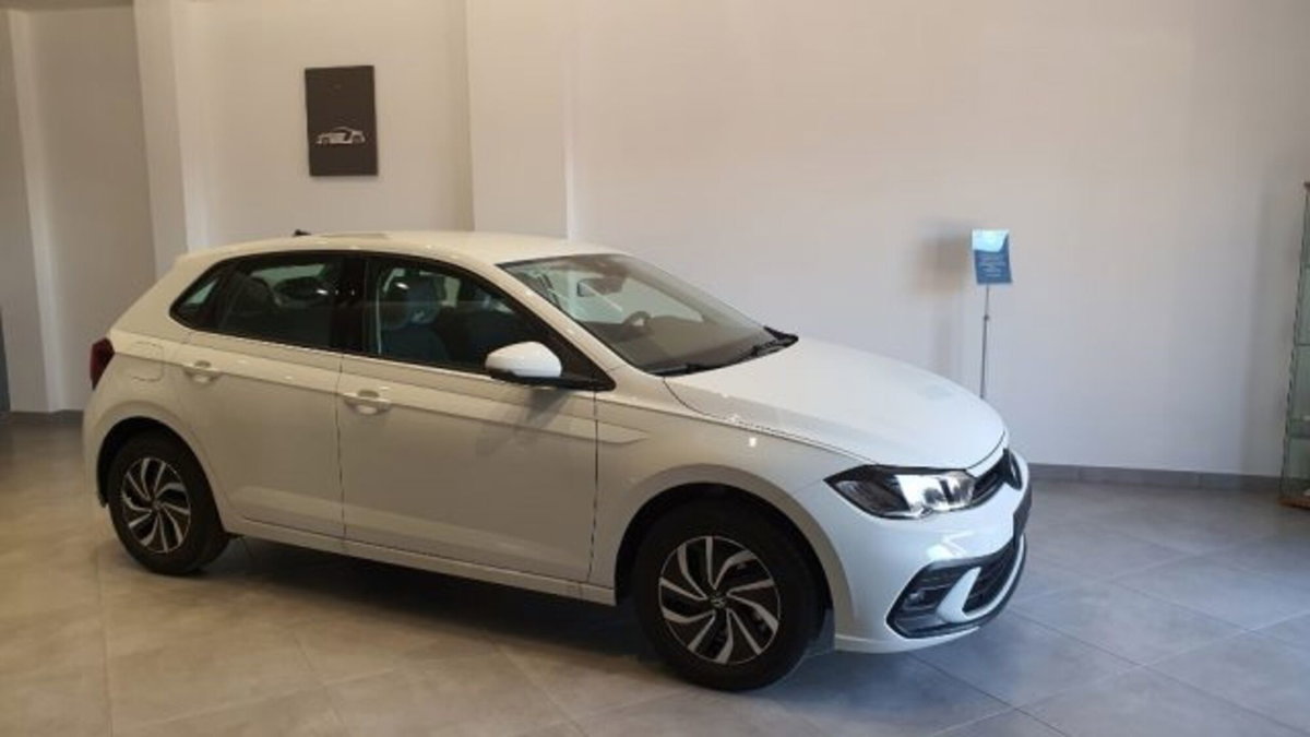 Volkswagen Polo 1.0 tsi Life 95cv (3)