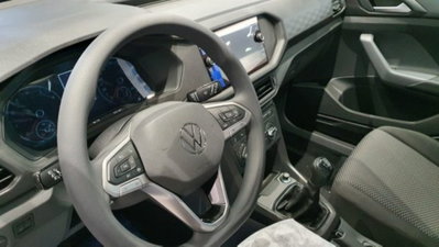 Volkswagen T-Cross 1.0 TSI Urban BMT (7)