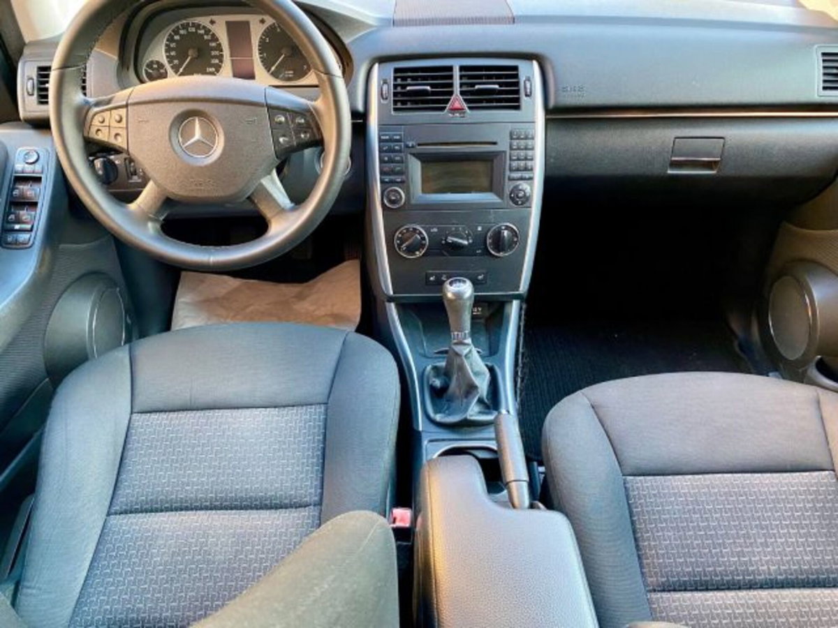 Mercedes-Benz Classe B 180 NGT BlueEFFICIENCY (14)