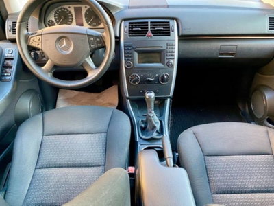 Mercedes-Benz Classe B 180 NGT BlueEFFICIENCY (14)